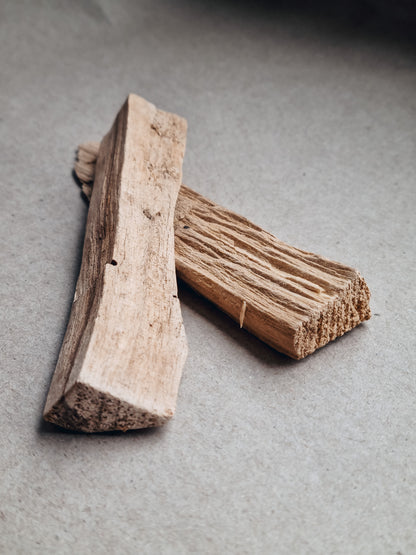 Premium palo santo wood - 2 pcs per pack 