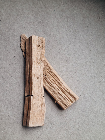 Premium palo santo wood - 2 pcs per pack 