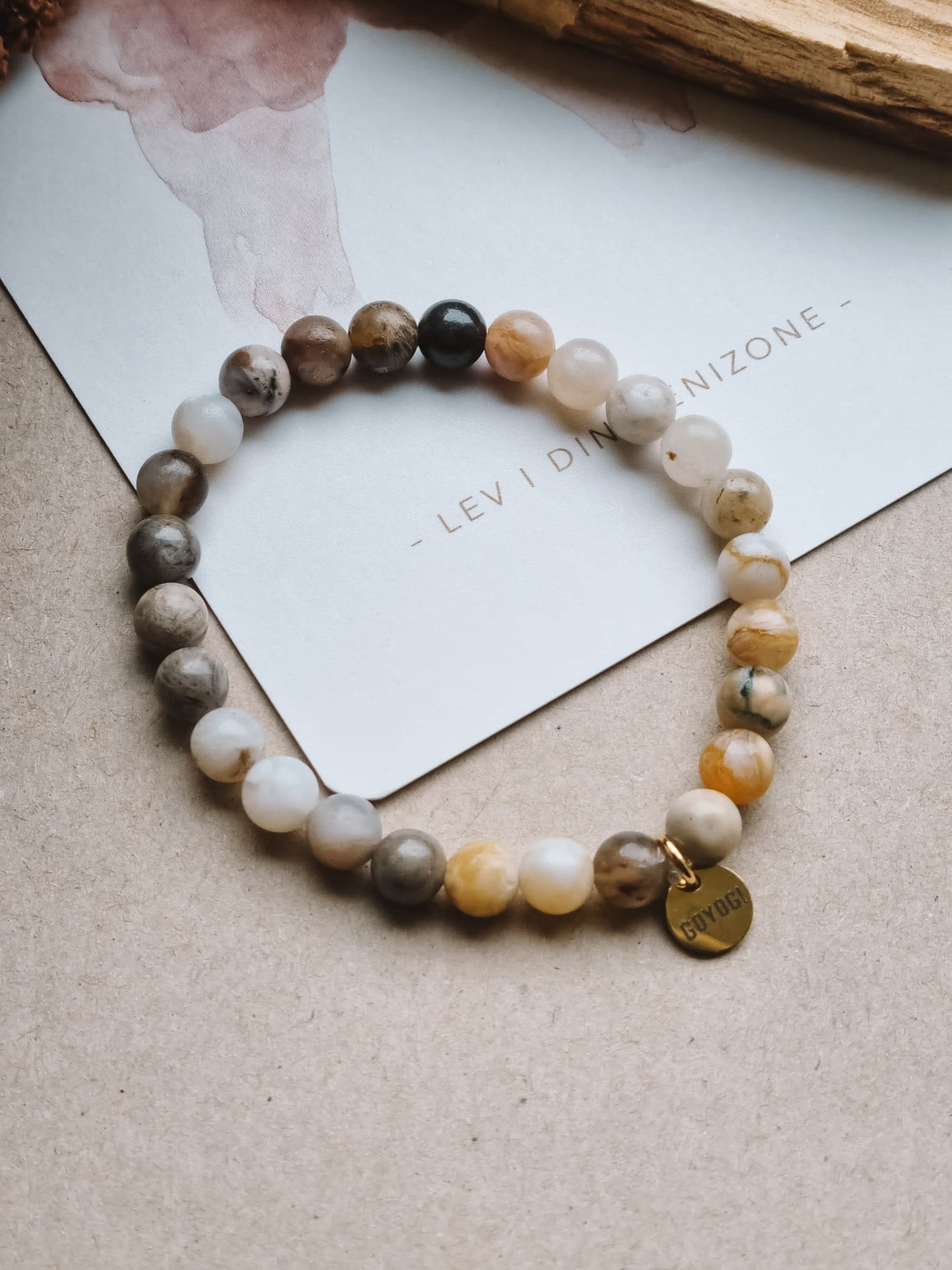 Mantra ENERGY bracelet - Forgiveness, existence and change