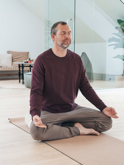 Mudra Sweatshirt - Dark Plum