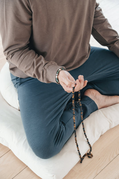 Mudra Sweatshirt - Earth