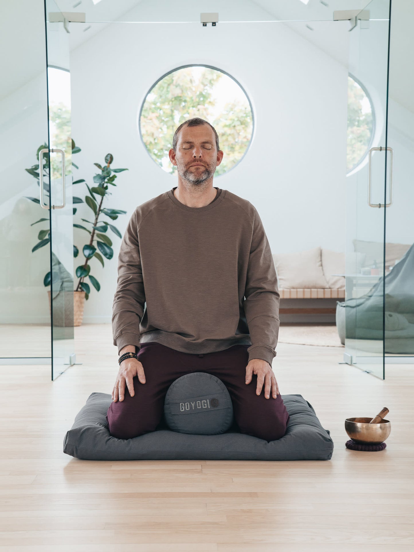 Mudra Sweatshirt - Earth