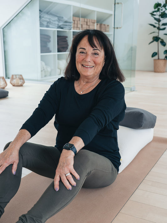 Mukha Blouse - Black