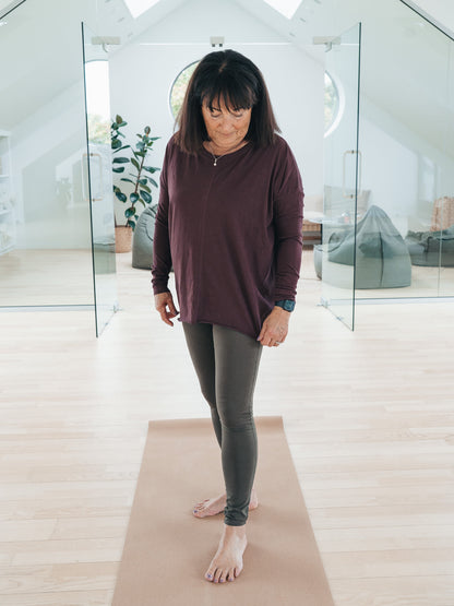 Lion Drapy Tee - Dark Plum