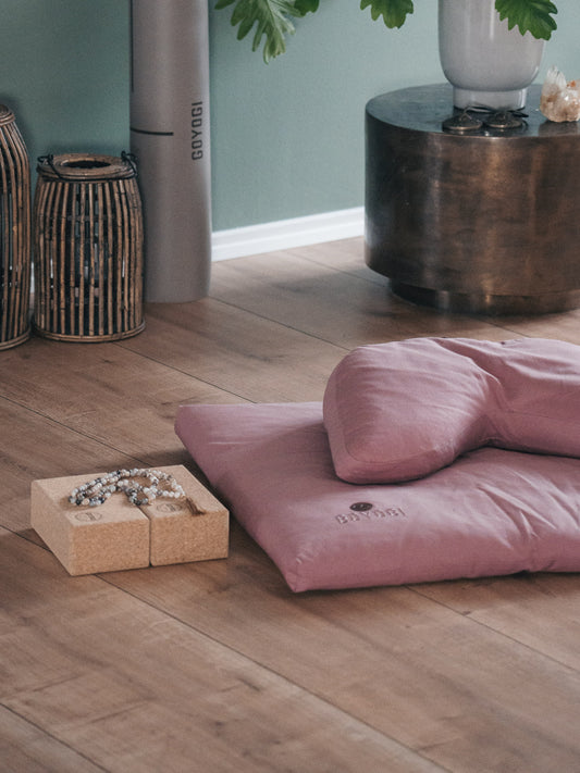 Begin Meditation Zafu Bundle - Rose