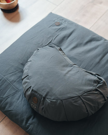 Begin meditation Crescent Bundle - Grey