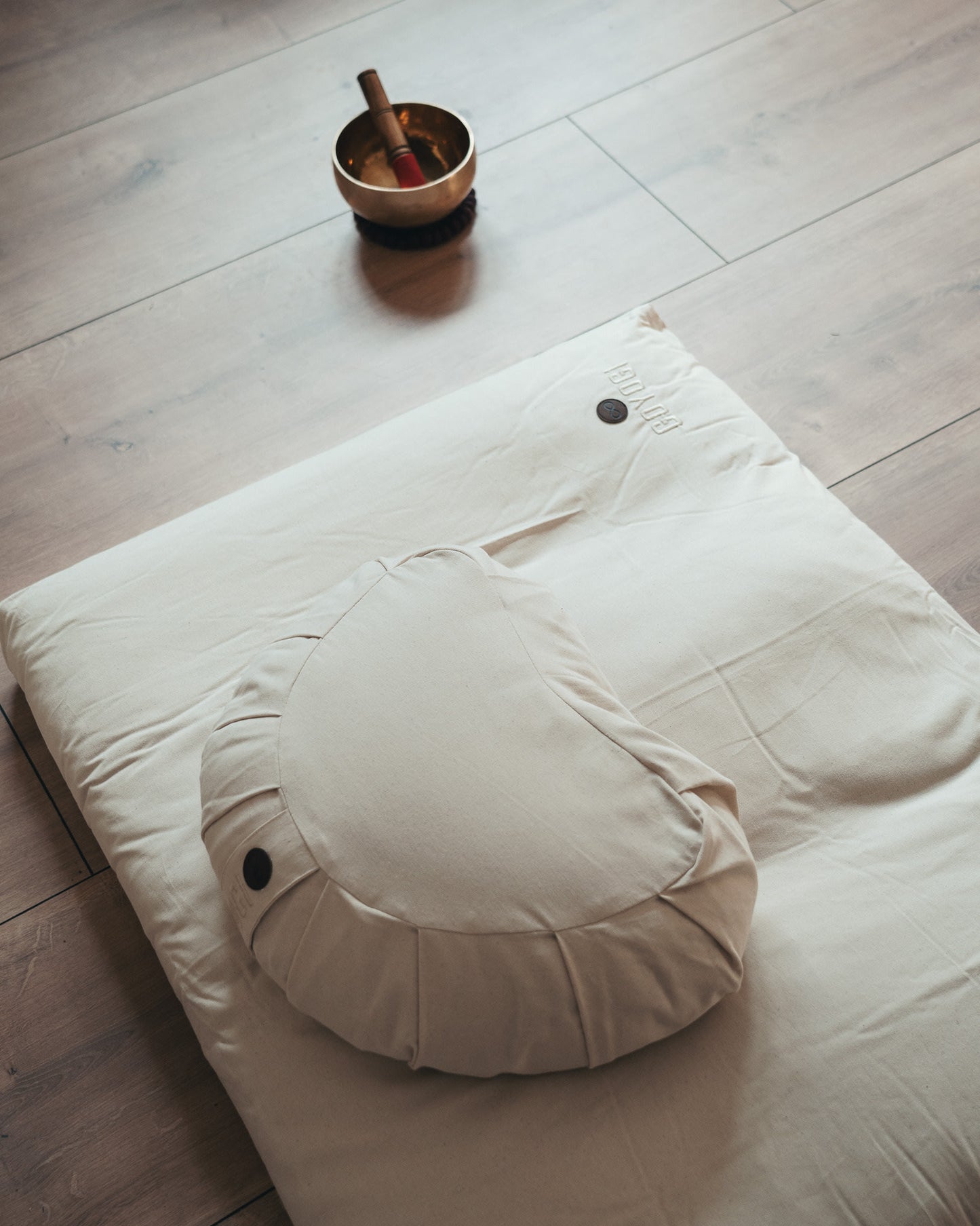 Begin meditation Crescent Bundle - Natural