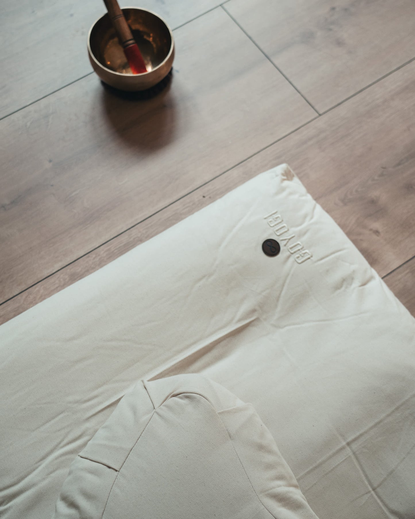 Begin meditation Crescent Bundle - Natural