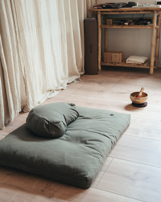 Begin meditation Crescent Bundle - Dark Olive