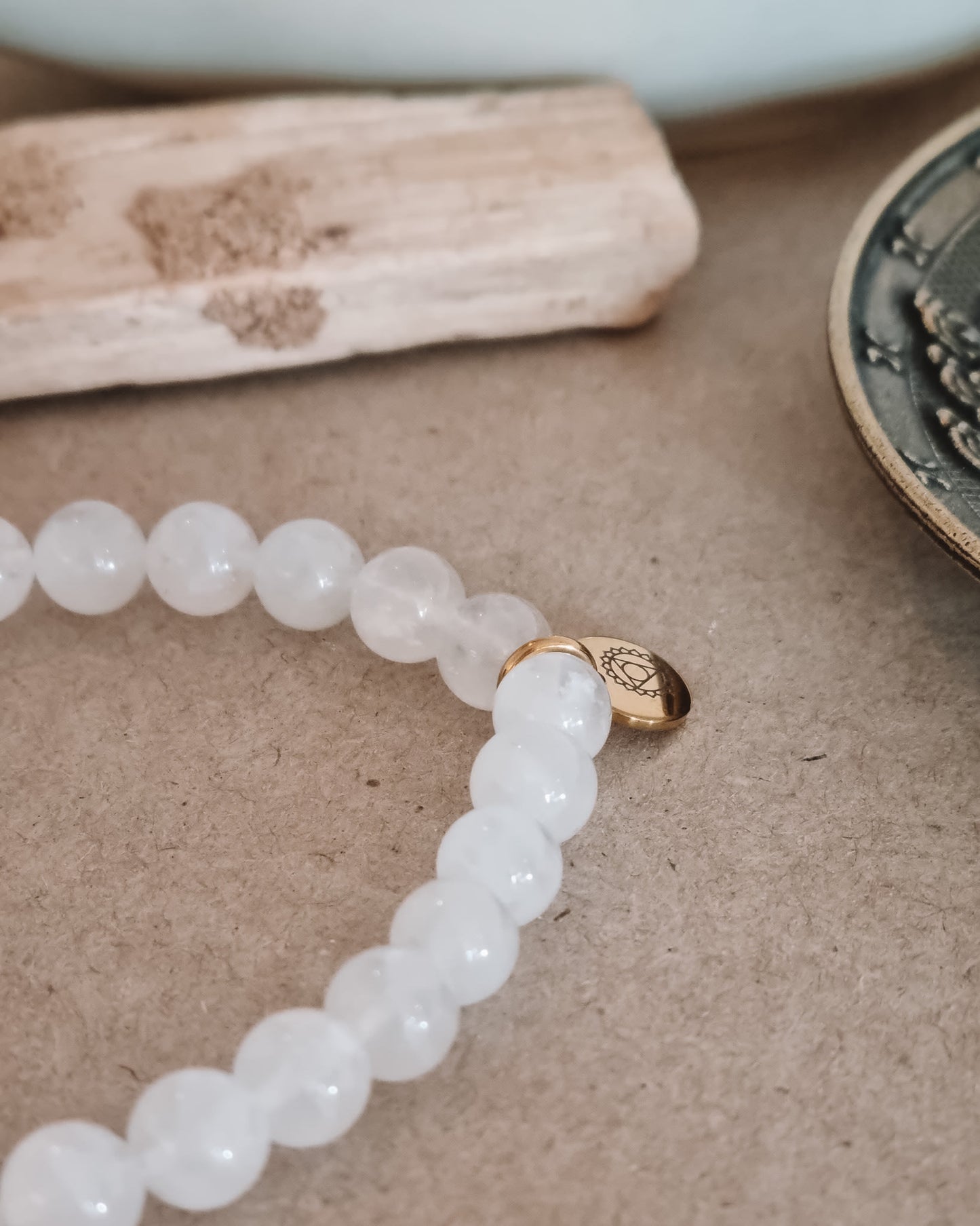 Mantra ENERGY armbånd - Fornyelse - Hvid månesten -
