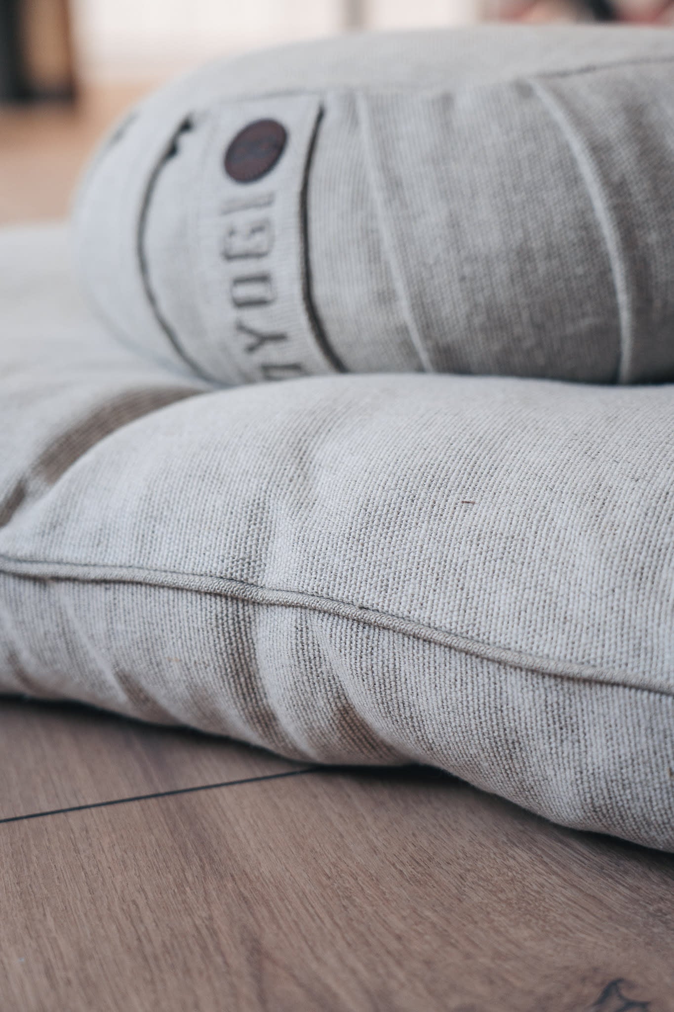 Mindful Deluxe Crescent Meditation Cushion - Hemp