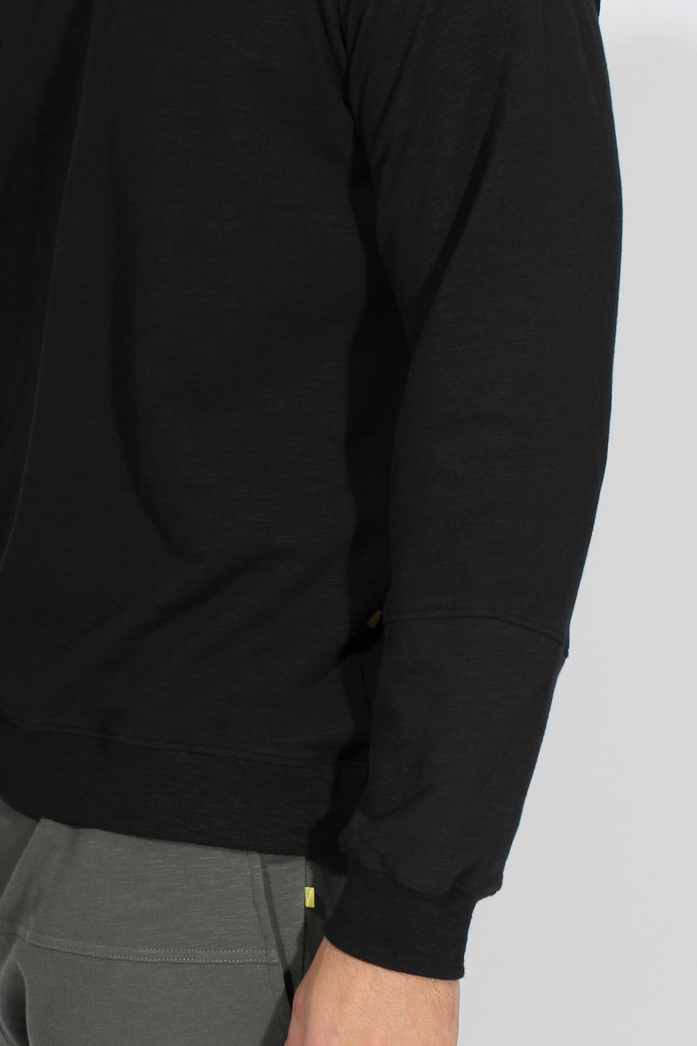 Mudra Sweatshirt - Black